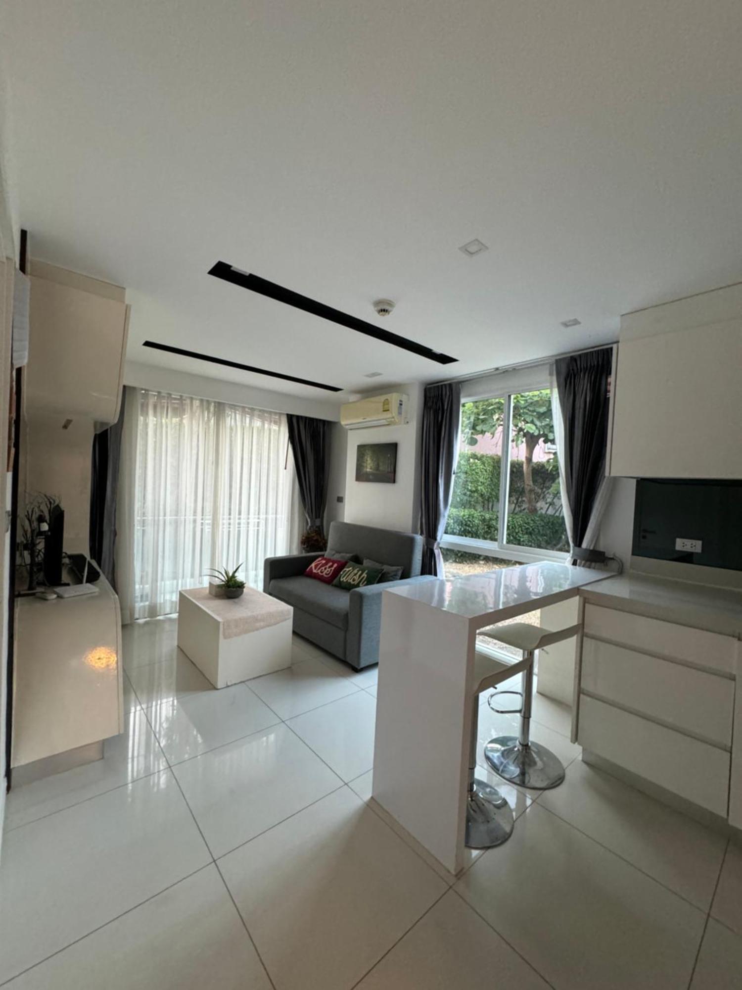 Center Residents ที่พักในตัวเมืองพัทยา Pattaya