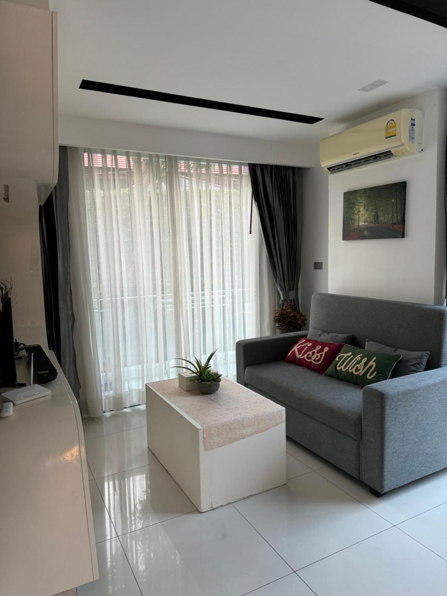Center Residents ที่พักในตัวเมืองพัทยา Apartment *