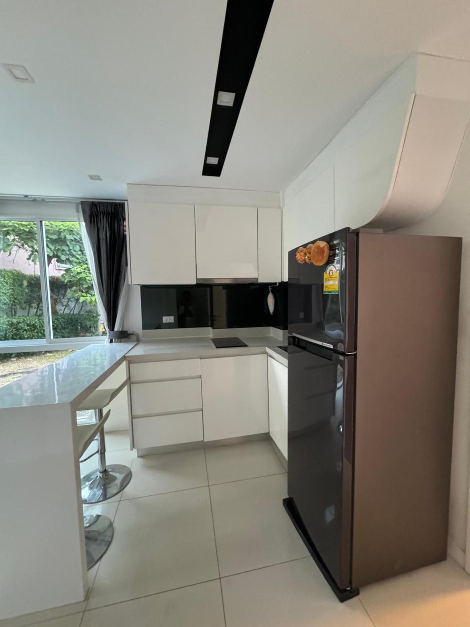 Center Residents ที่พักในตัวเมืองพัทยา * Pattaya