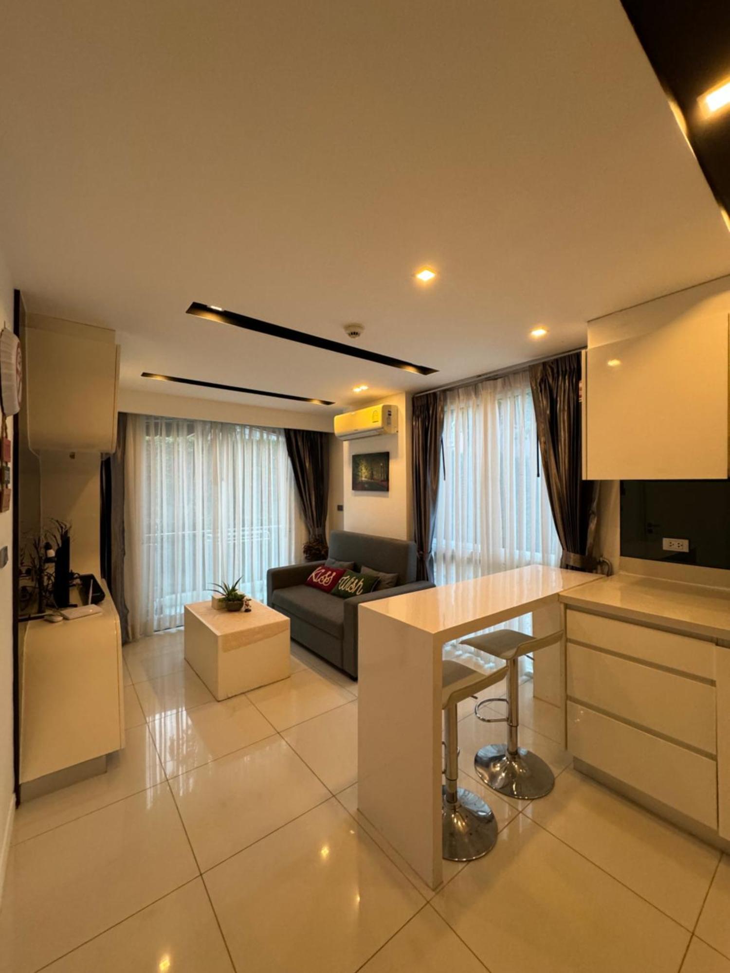 Apartment Center Residents ที่พักในตัวเมืองพัทยา *